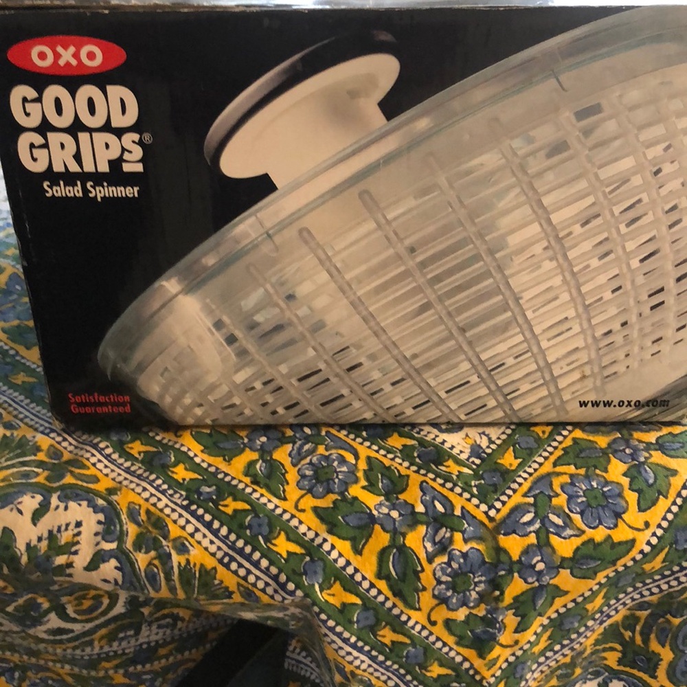 Oxo good grips salad spinner